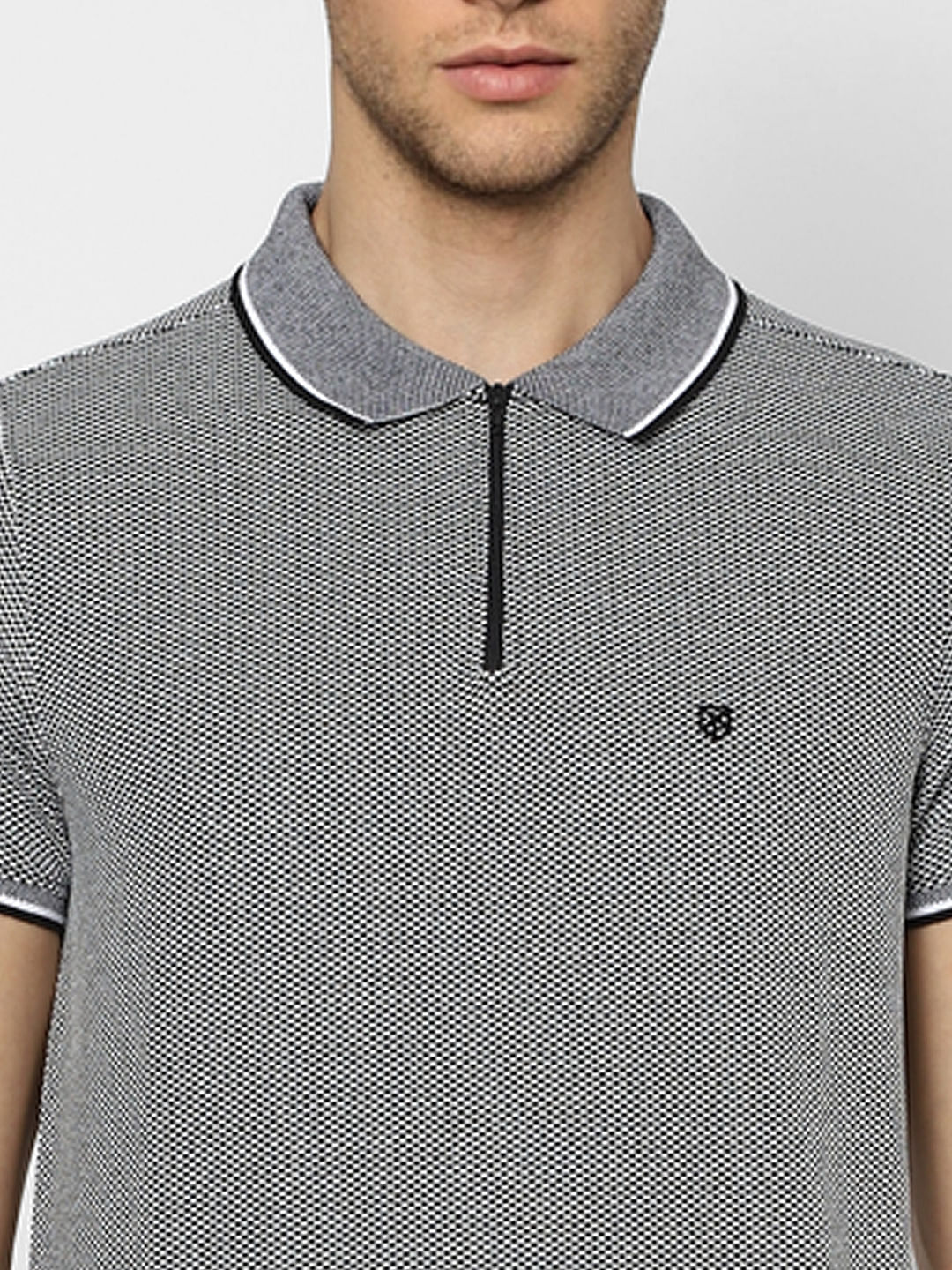 Black & White Jaquard Polo T-shirt - Image 5