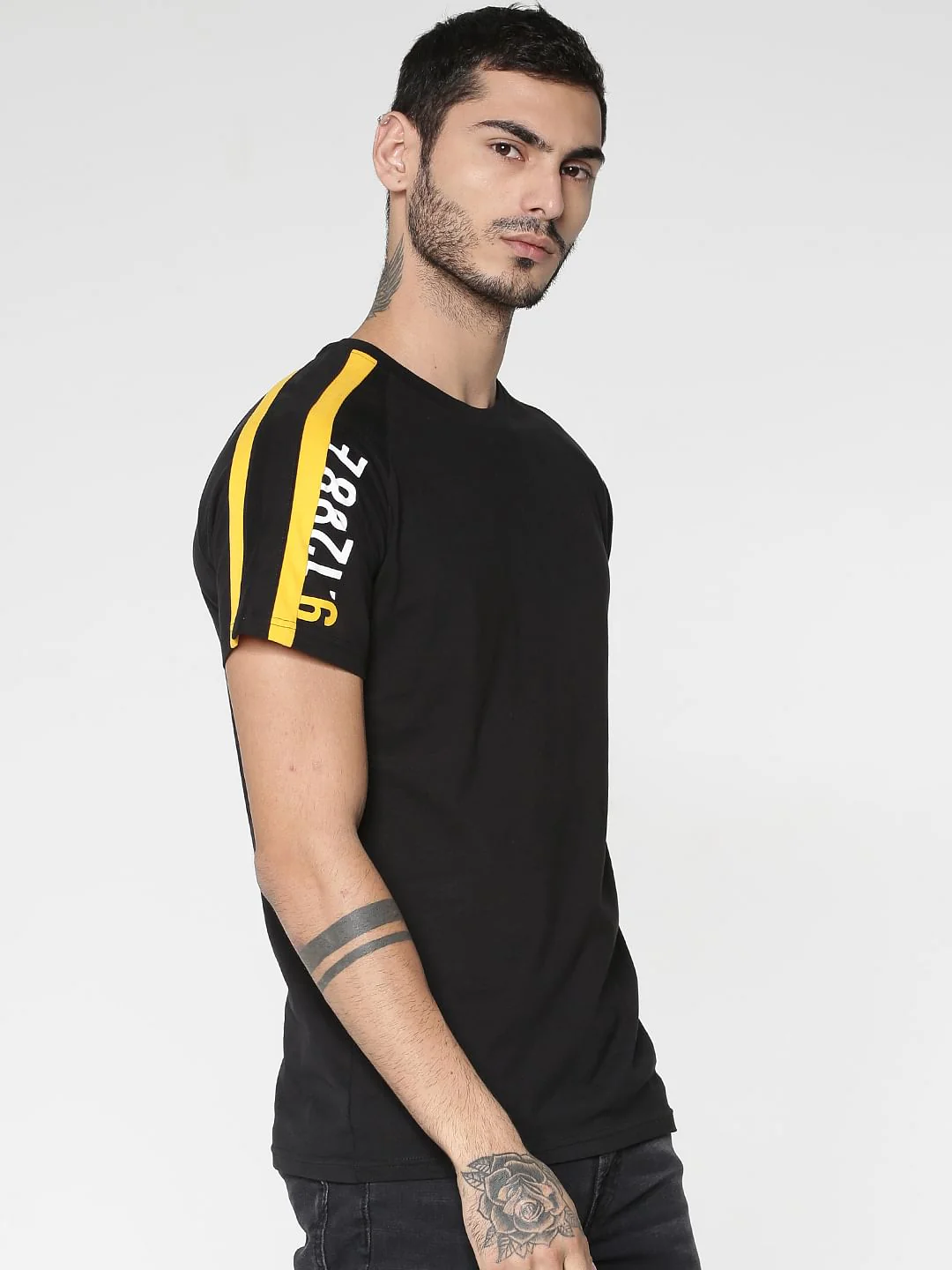 Black Colourblocked Sleeves Crew Neck T-shirt - Image 3