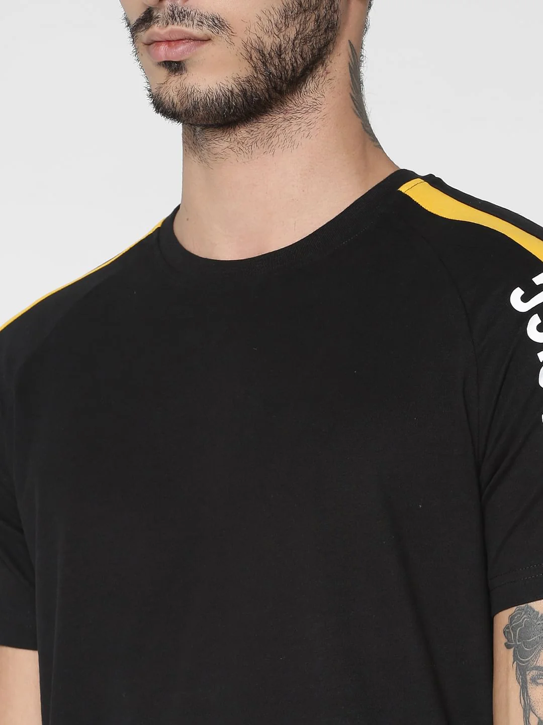 Black Colourblocked Sleeves Crew Neck T-shirt - Image 5