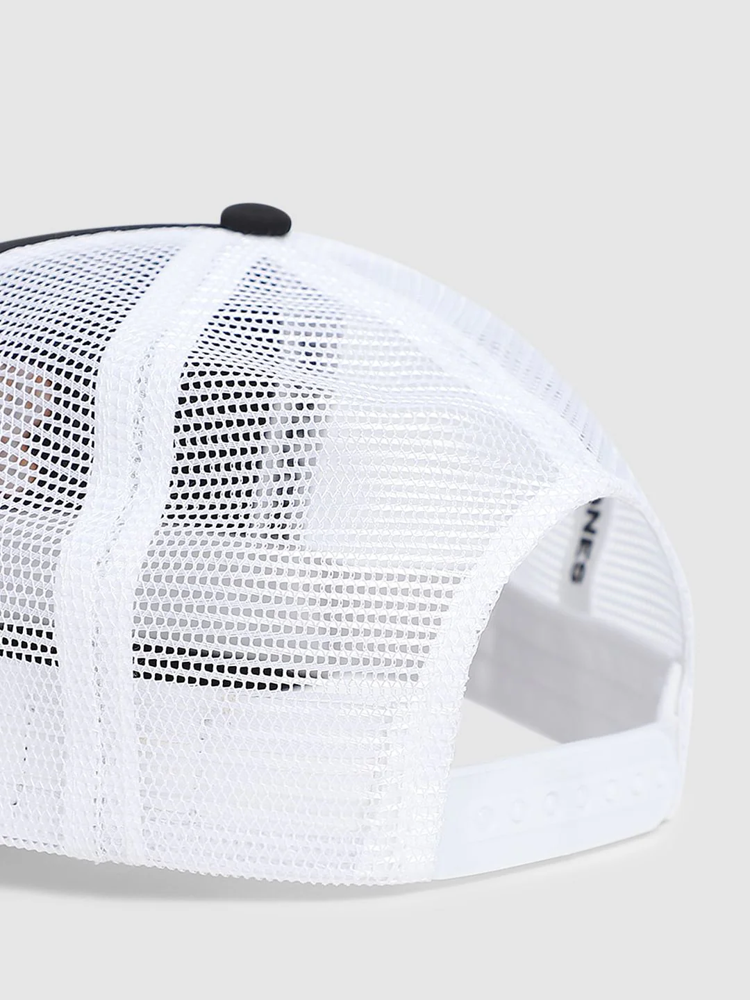 Black Colourblocked Mesh Cap - Image 5